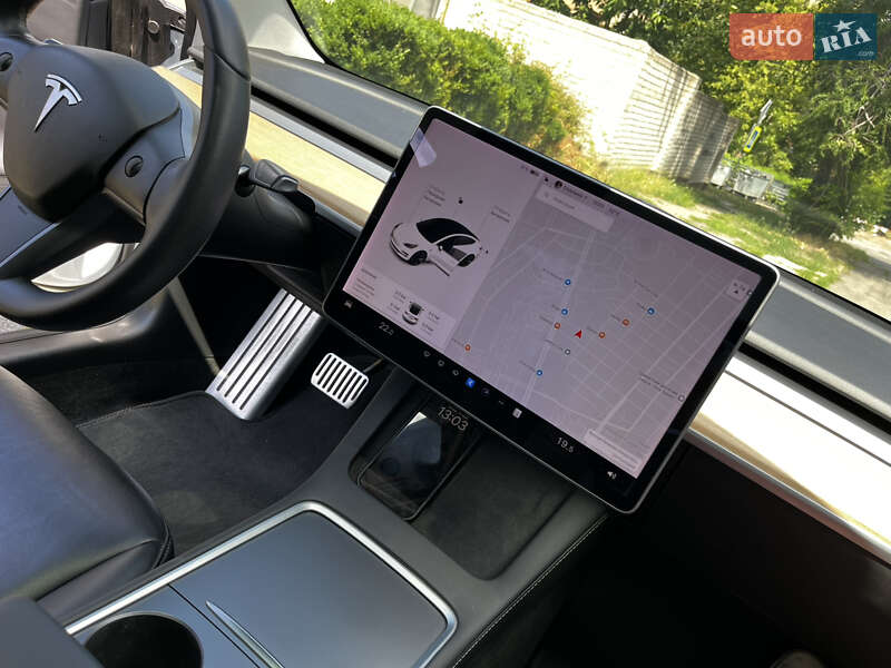 Седан Tesla Model 3 2019 в Днепре