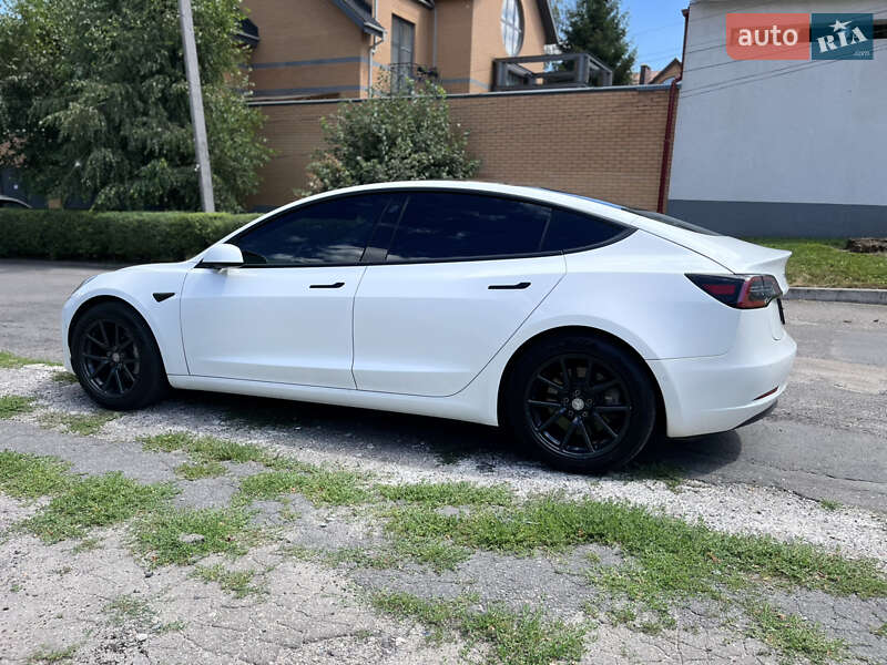 Седан Tesla Model 3 2019 в Днепре
