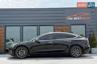 Седан Tesla Model 3 2019 в 