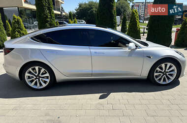 Седан Tesla Model 3 2018 в 