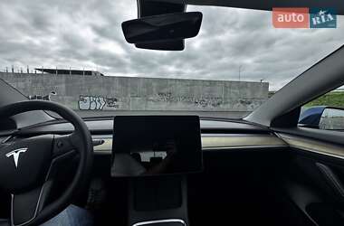 Седан Tesla Model 3 2021 в 