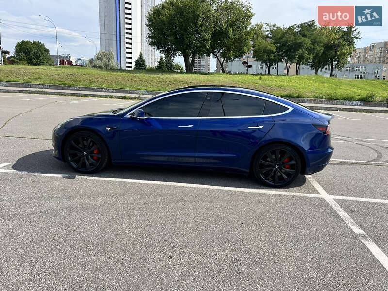 Седан Tesla Model 3 2019 в Киеве фото 2 Седан Tesla Model 3 2019 в Киеве