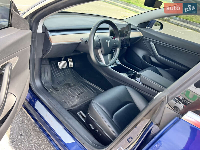 Седан Tesla Model 3 2019 в Киеве фото 6 Седан Tesla Model 3 2019 в Киеве