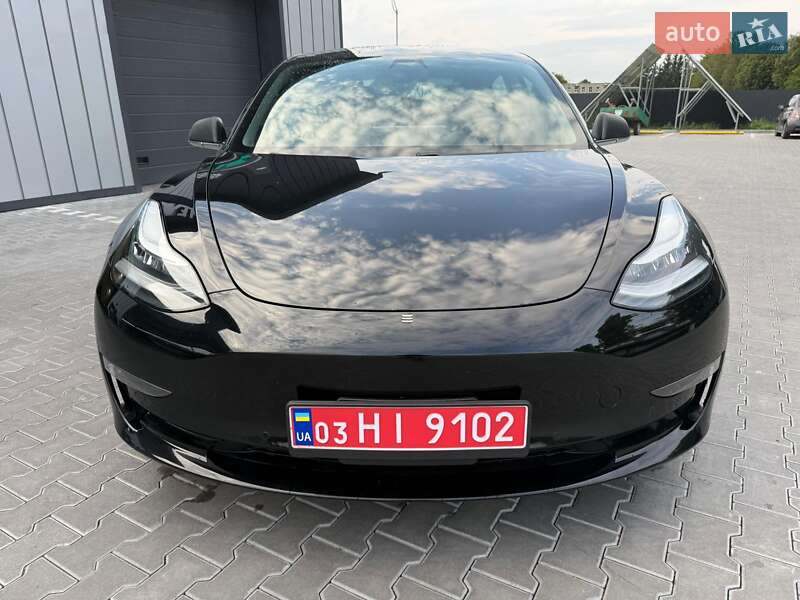 Седан Tesla Model 3 2019 в Владимире