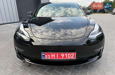 Седан Tesla Model 3 2019 в 