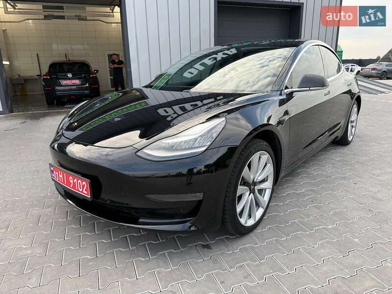 Седан Tesla Model 3 2019 в Владимире