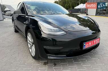 Седан Tesla Model 3 2019 в 