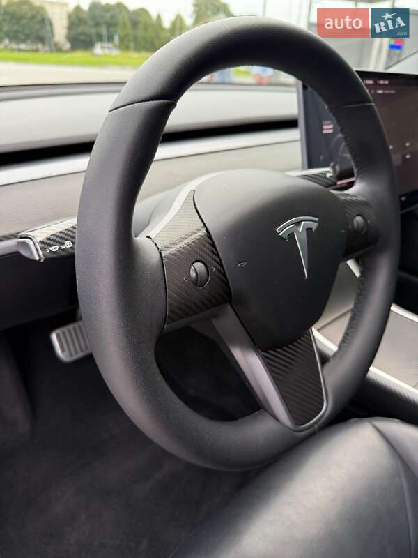 Седан Tesla Model 3 2019 в Владимире