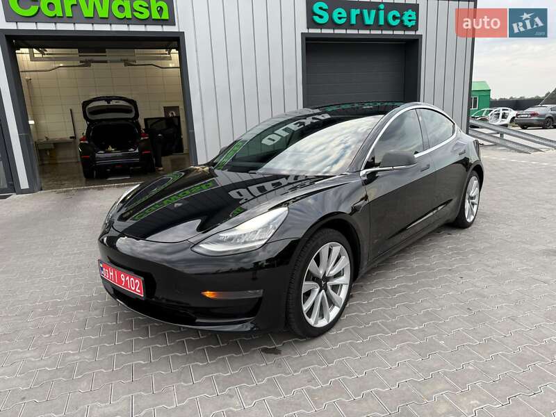 Седан Tesla Model 3 2019 в Владимире
