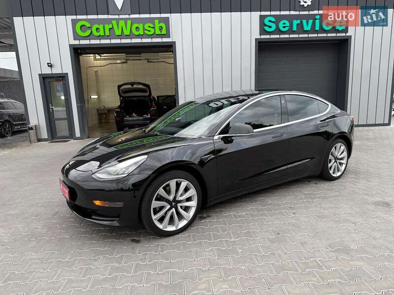 Седан Tesla Model 3 2019 в Владимире