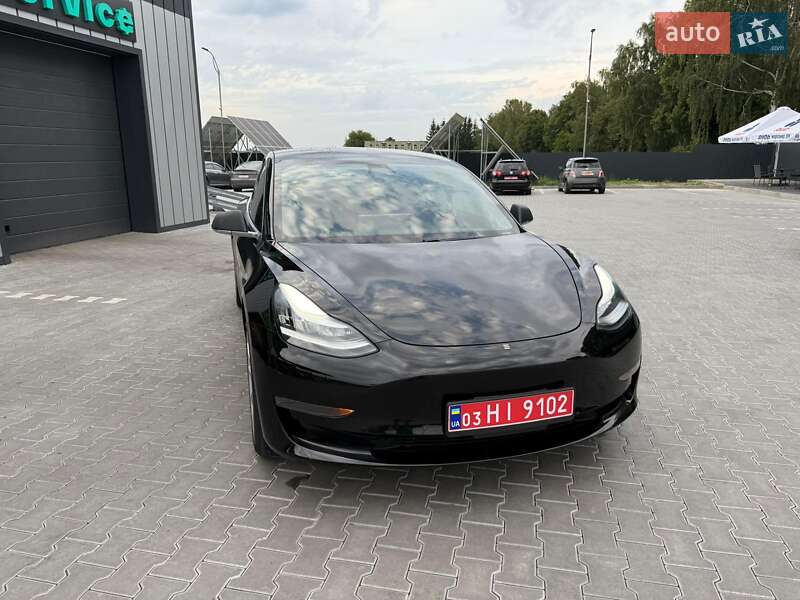 Седан Tesla Model 3 2019 в Владимире