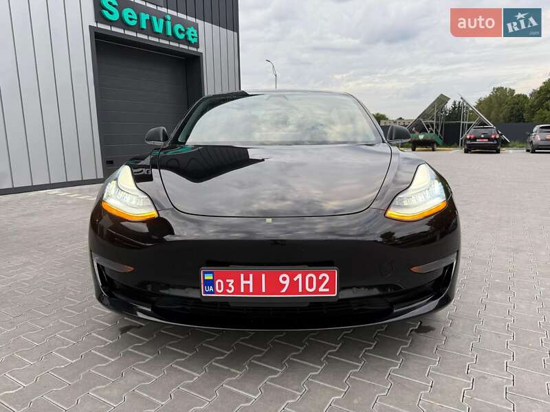 Седан Tesla Model 3 2019 в Владимире