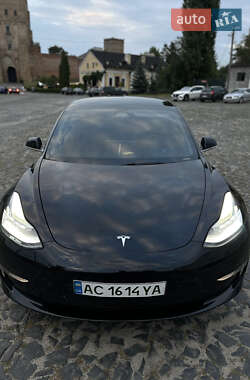 Седан Tesla Model 3 2019 в Луцке