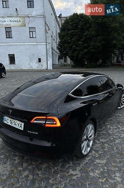 Седан Tesla Model 3 2019 в 