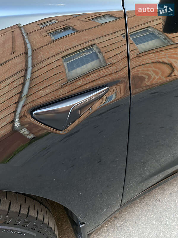 Седан Tesla Model 3 2021 в Полтаве