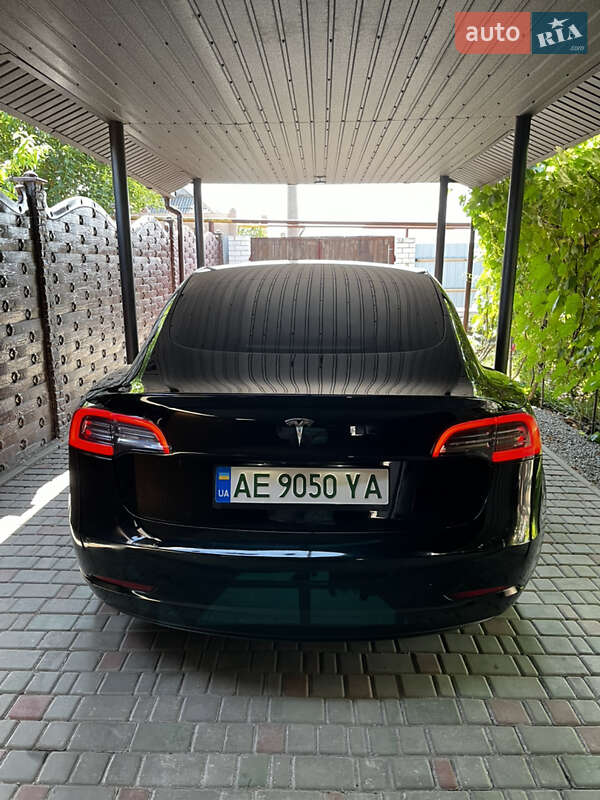 Седан Tesla Model 3 2019 в Кривом Роге