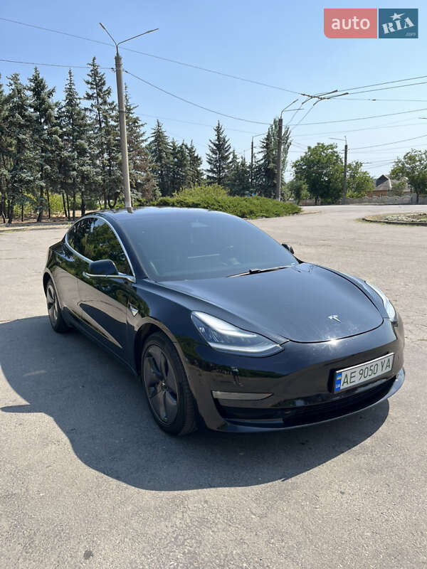 Седан Tesla Model 3 2019 в Кривом Роге