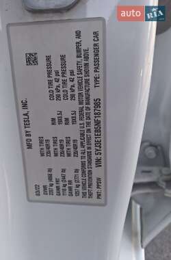 Седан Tesla Model 3 2022 в 