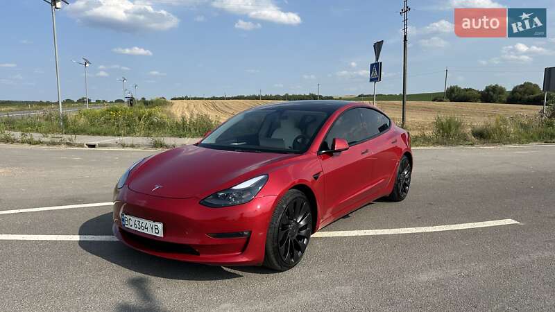 Tesla Model 3 2022