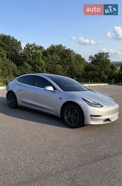 Седан Tesla Model 3 2018 в 