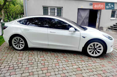 Седан Tesla Model 3 2018 в 