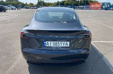 Седан Tesla Model 3 2024 в 
