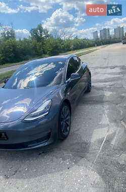Седан Tesla Model 3 2018 в 