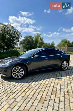 Седан Tesla Model 3 2018 в 