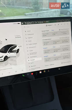 Седан Tesla Model 3 2022 в 