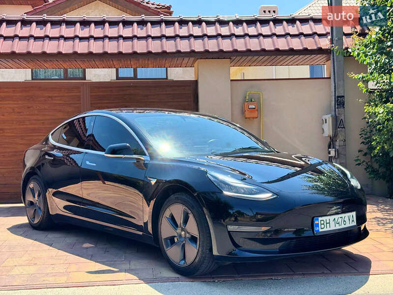 Седан Tesla Model 3 2019 в Одессе
