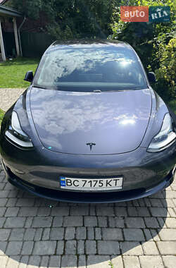 Седан Tesla Model 3 2019 в 