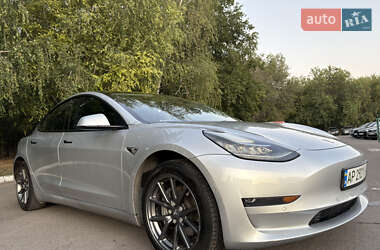 Седан Tesla Model 3 2018 в 