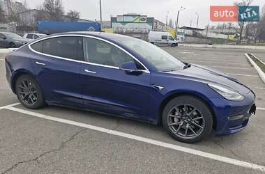 Седан Tesla Model 3 2018 в 
