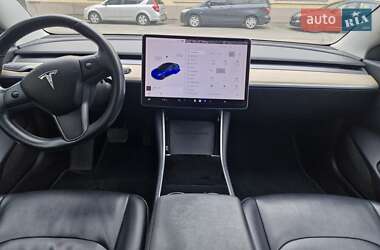 Седан Tesla Model 3 2018 в 