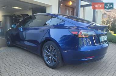 Седан Tesla Model 3 2020 в 