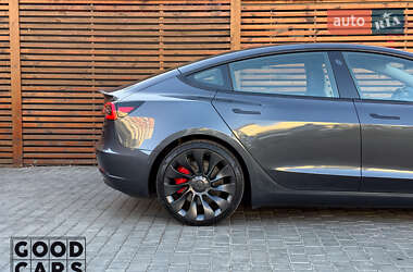 Седан Tesla Model 3 2022 в Одессе