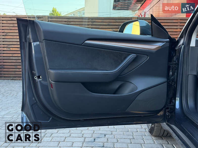 Седан Tesla Model 3 2022 в Одессе