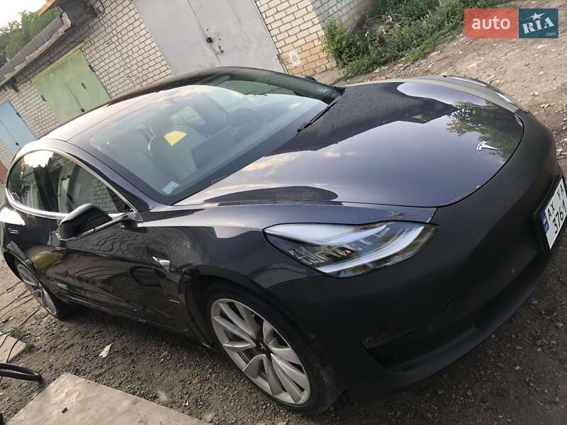 Tesla Model 3 2018