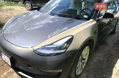 Седан Tesla Model 3 2018 в 