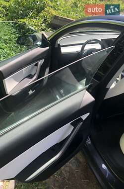 Седан Tesla Model 3 2018 в 