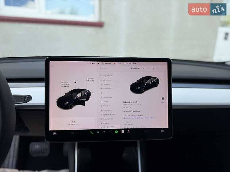 Седан Tesla Model 3 2019 в Луцке