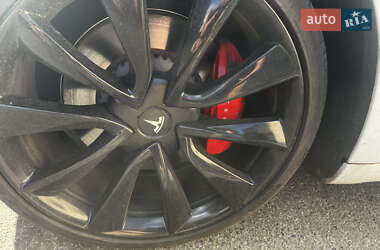 Седан Tesla Model 3 2018 в 