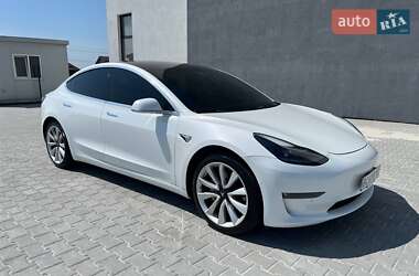 Седан Tesla Model 3 2019 в Львове