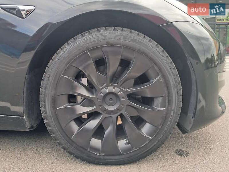 Седан Tesla Model 3 2018 в Львове