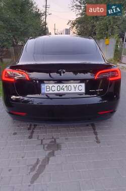 Седан Tesla Model 3 2019 в 