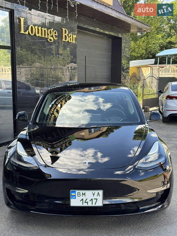 Седан Tesla Model 3 2023 в Сумах