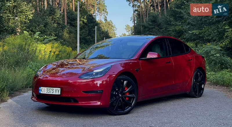 Седан Tesla Model 3 2019 в Києві