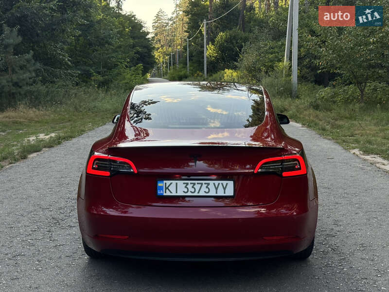 Седан Tesla Model 3 2019 в Києві