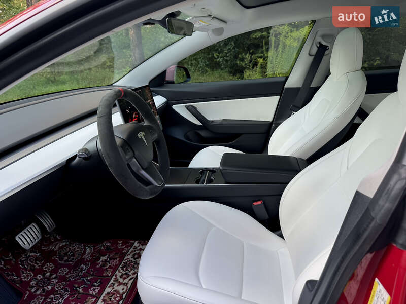 Седан Tesla Model 3 2019 в Києві