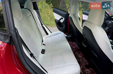 Седан Tesla Model 3 2019 в 